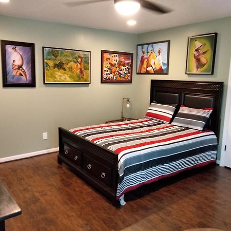 The Art Abbey Bed & Breakfast Houston Extérieur photo